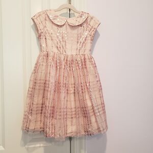 Pippa & Julie 
Little Girl's Metallic Plaid Dress
Size 6
Great condition